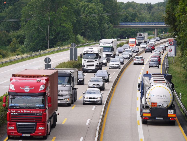 servicios-de-transporte-en-carretera-pais-vasco-navarra-768×578