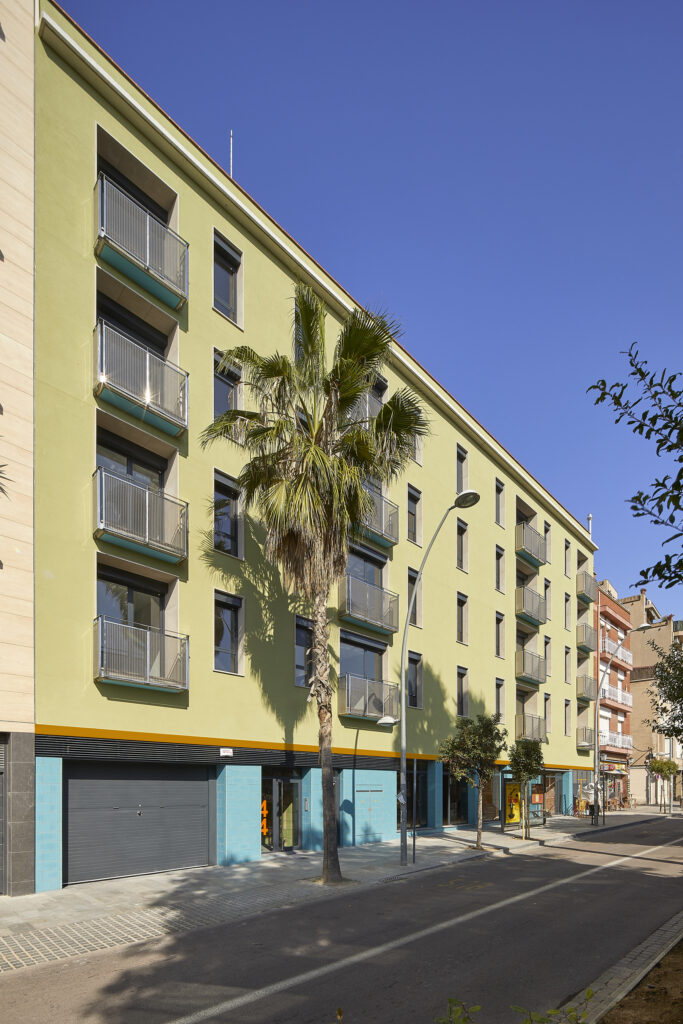 01-Façana-1 ACLAVE44_01